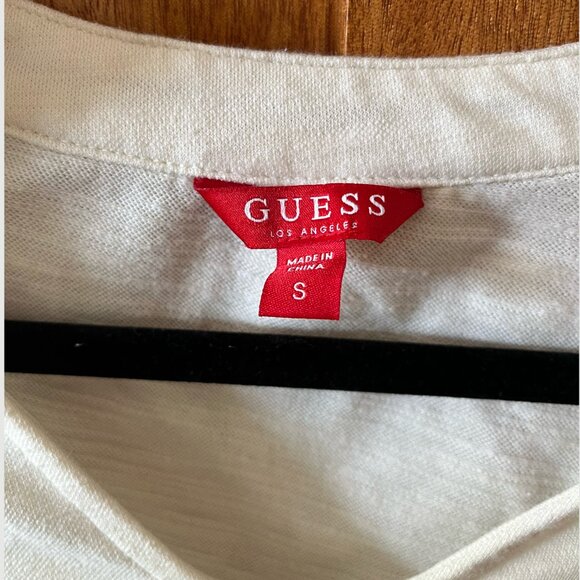 Guess Cream T-shirt with Pocket - Picture 3 of 3
